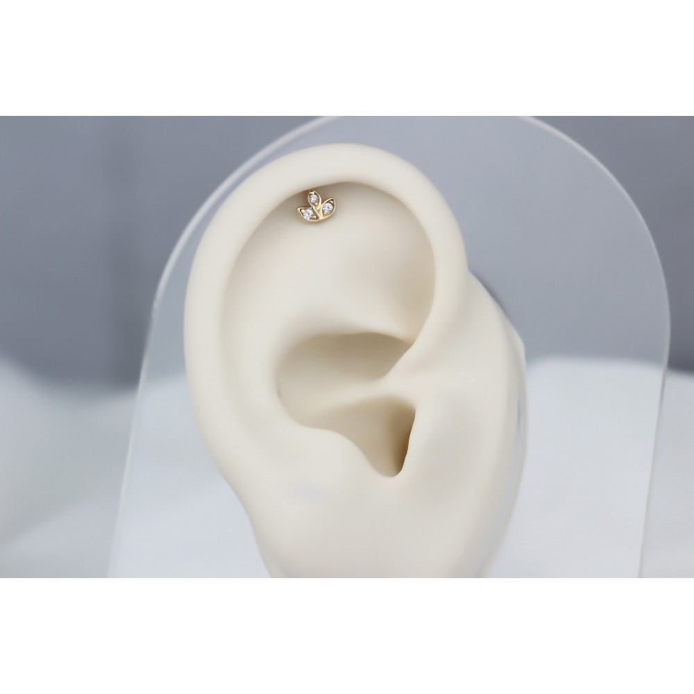 Glorria 14k Solid Gold Flower Helix Piercing