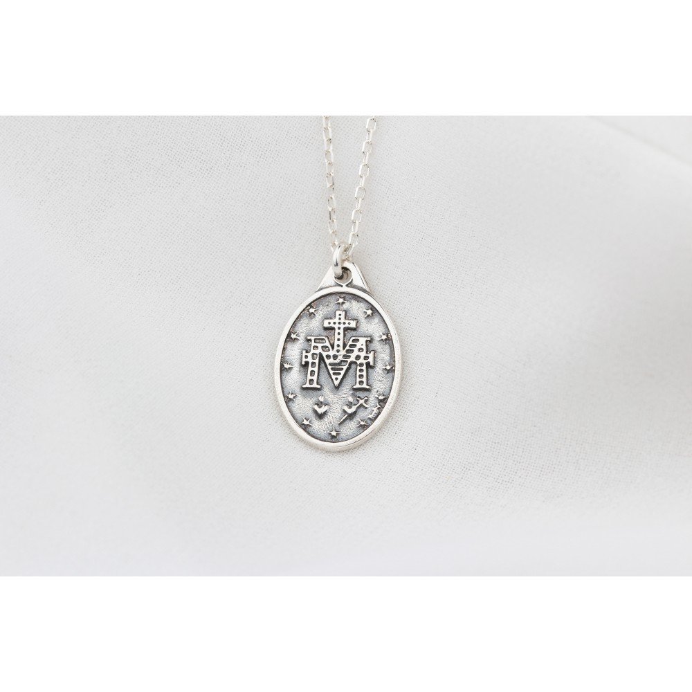 Glorria 925k Sterling Silver Virgin Mary Necklace